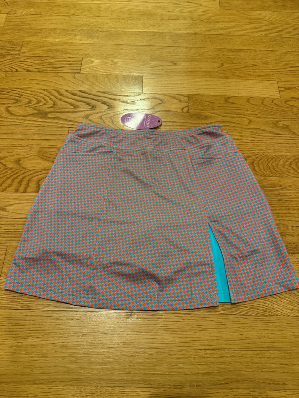 NWT ♥️⛳️ Women's Pink & Turquoise Patterned Golf Skort with Side Slit